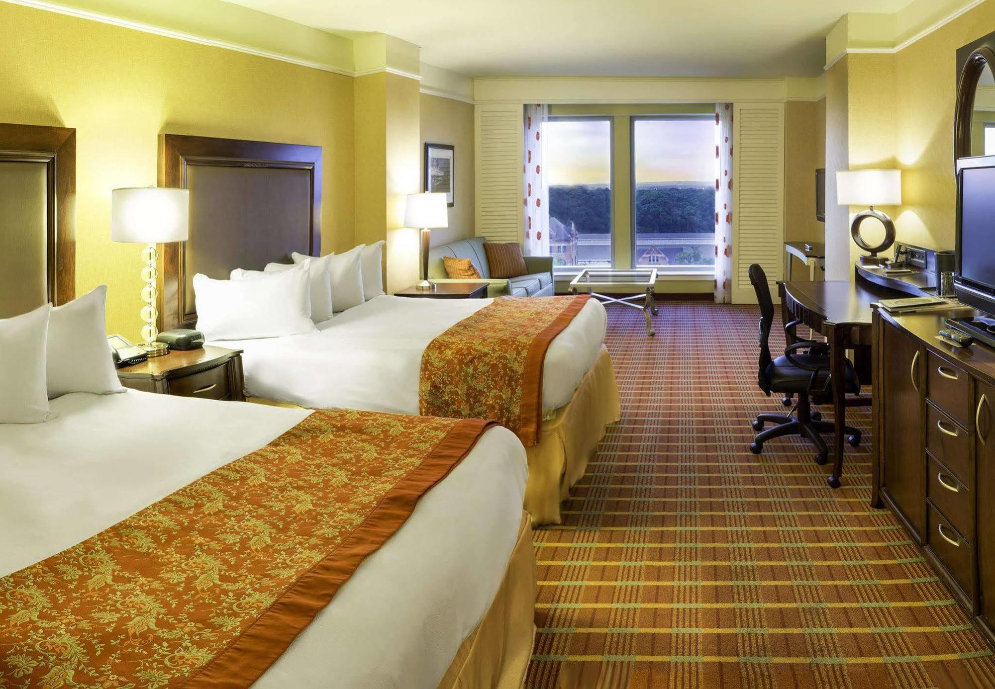 Renaissance Montgomery Hotel & Spa At The Convention Center מראה חיצוני תמונה