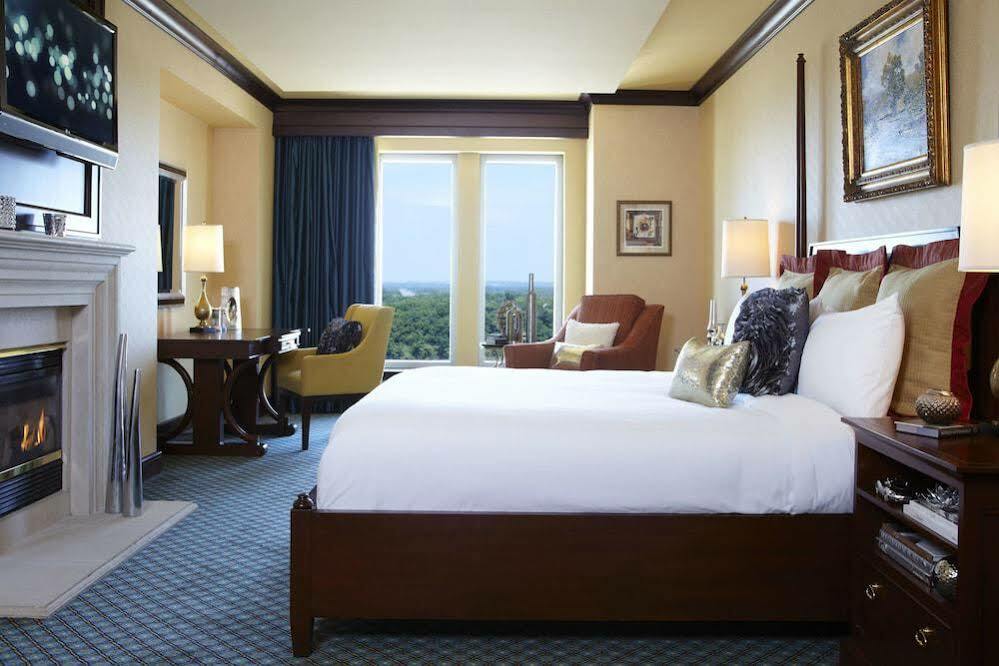 Renaissance Montgomery Hotel & Spa At The Convention Center מראה חיצוני תמונה